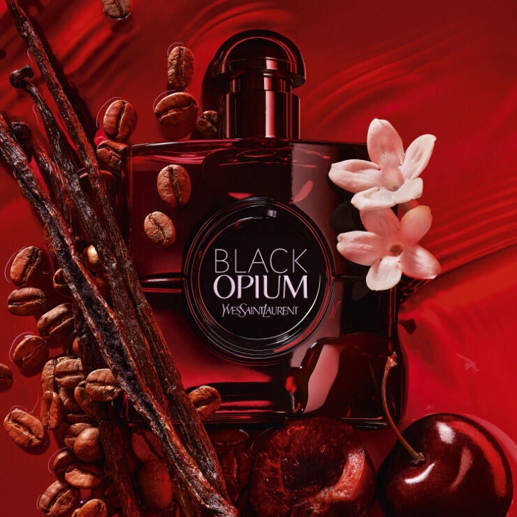 Black Opium Eau de Parfum Over Red