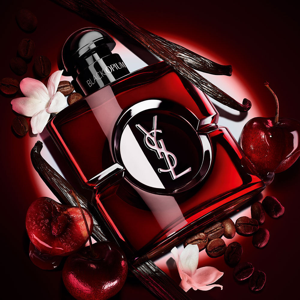 Black Opium Eau de Parfum Over Red