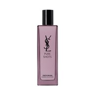 YSL Beauty Pure Shots Youth Reload Essence-in-Lotion, 150 ml, in einer hohen violett getonten Glasflasche mit schwarzem Verschluss, reflektiert.