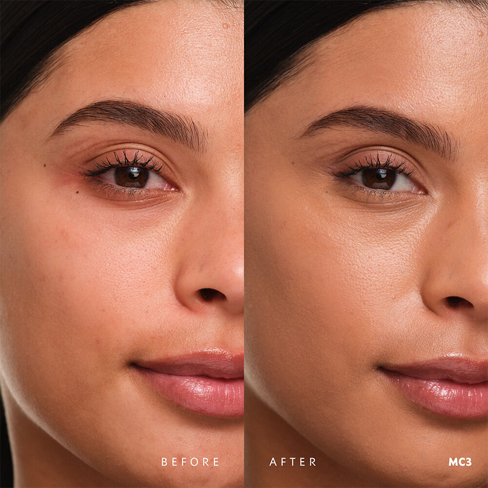Vorher und nachher YSL SKIN AFFAIR SOFT GLOW CUSHION FOUNDATION MC3. Ebenmaßiger Teint mit nahtlosem, strahlendem Soft-Glow-Finish.