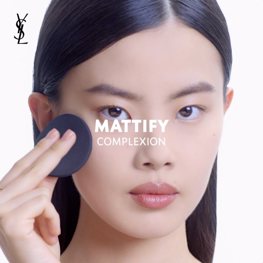 All Hours Hyper Finish Powder · Mattes finish mit einstellbarer